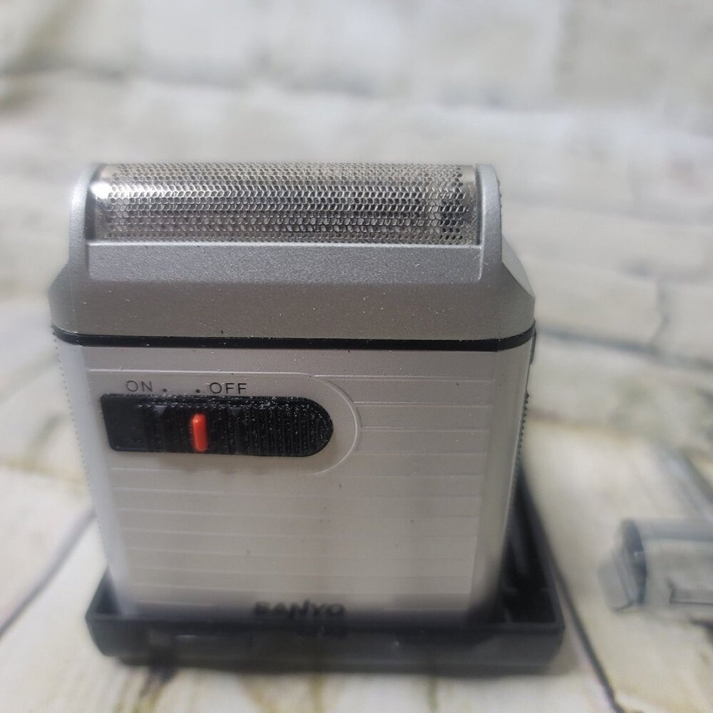 Sanyo SV M730 Electric Shaver Vintage Tested Works See Video Made in Japan